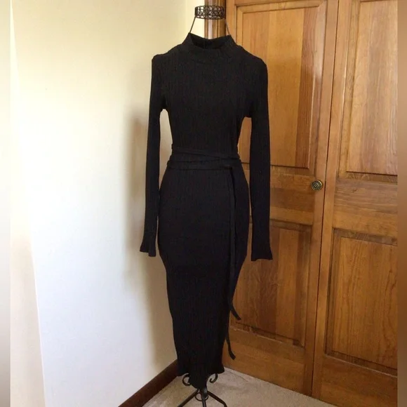 ZARA WOMAN FW23 RIBBED CUT-OUT DRESS BLACK Slit detail back Medium, new with tag - Picture 2 of 11